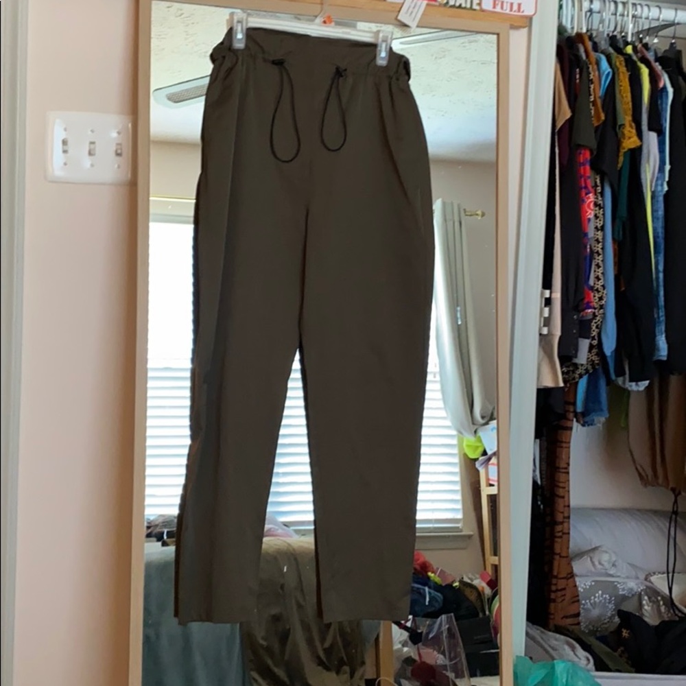 Paperbag swishy pants with drawstrings